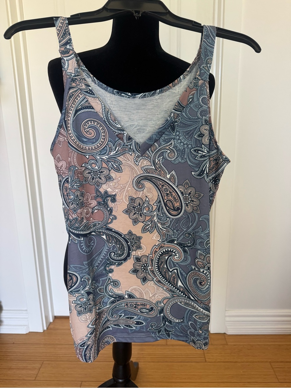 Paisley Print V-Neck Tank Top